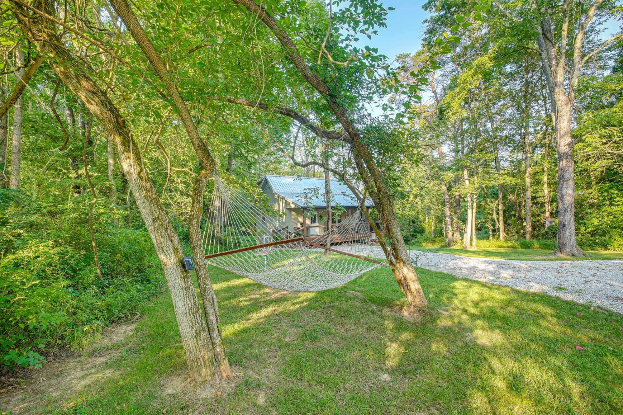 Idyllic Cabin In The Heart Of Hocking Hills Rockbridge Exterior foto